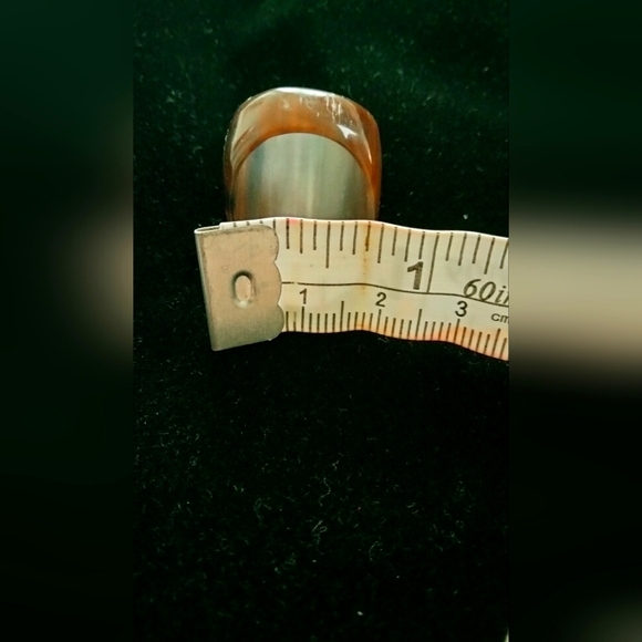 BCBG MAXAZRIA Lucite Plastic Ring - Picture 9 of 10